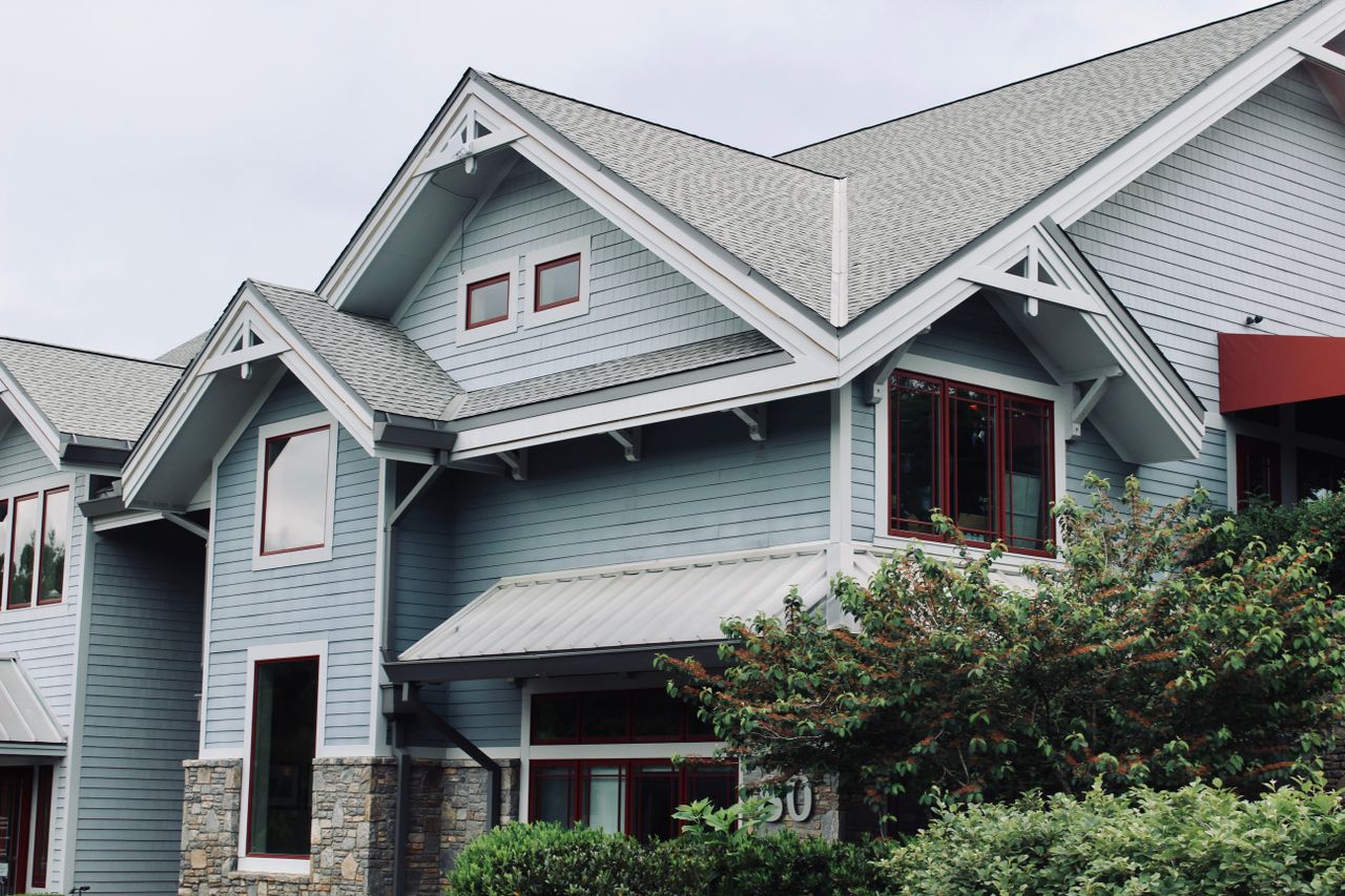 A craftsman home with a premium new roof